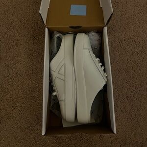 Oxy Women’s Slip-on White Sneakers